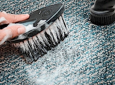 Как почистить ковер от пятен в домашних условиях